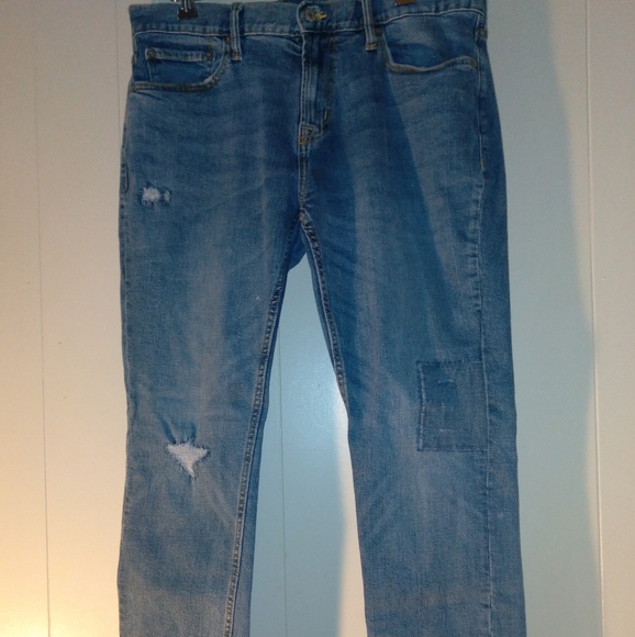 Old Navy Distressed Denim - Picture 2 of 9